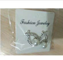 Load image into Gallery viewer, Wholesale Fashion Gold Crystal Stud Earrings Brincos Perle Pendientes Bou Pearl Earrings For Woman