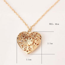 Load image into Gallery viewer, 2017 The Latest Heart-shaped Necklace Love To Play Open A Small Photo Korean Female Hollow Box Necklace With Flower