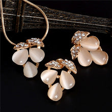 Load image into Gallery viewer, 2018 Fashion Opal Jewelry Sets Pandent Necklace Stud Earrings Crystal Natural Cat's Eye Stone Crystal Jewelry Set For Women